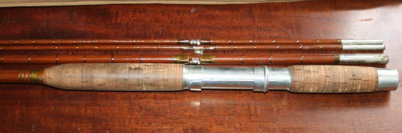 VINTAGE MONTAGUE SPLIT BAMBOO TWO PIECE FISHING ROD 55 REEL BAIT LURE  SPINNING